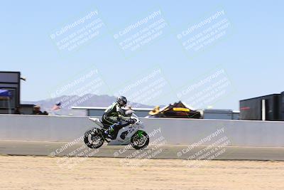 media/Apr-17-2022-CVMA (Sun) [[f474cfa795]]/Race 11 Open Shootout/